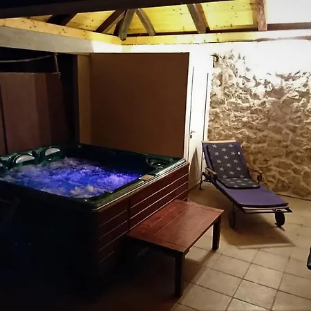 Vila Vila Virida Živogošće